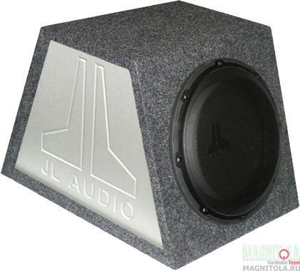    JL Audio 12W1v2 in box